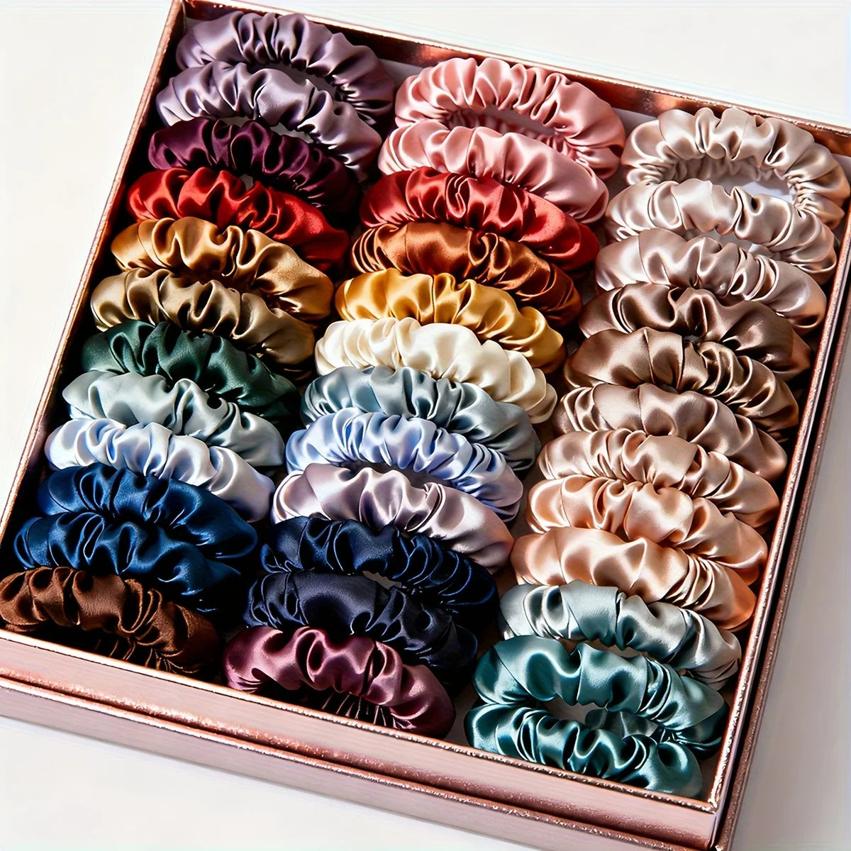 Scrunchies 19-pack – Mjuka hårsnoddar i många färger